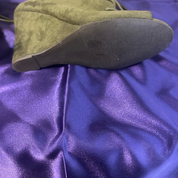 Dolce by Mojo Moxy Olive Green Wedge Booties - Picture 10 of 12